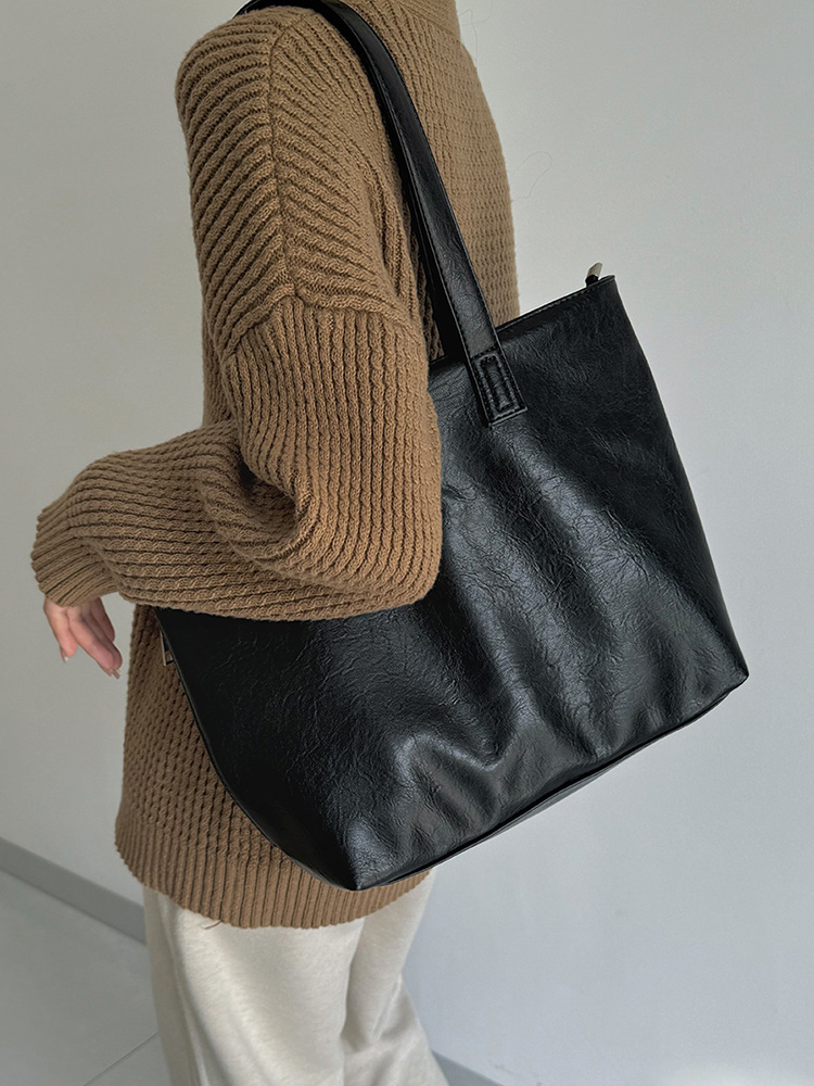 Leisure Shoulder Bag Women 202 - Leatherwork Classes review and price